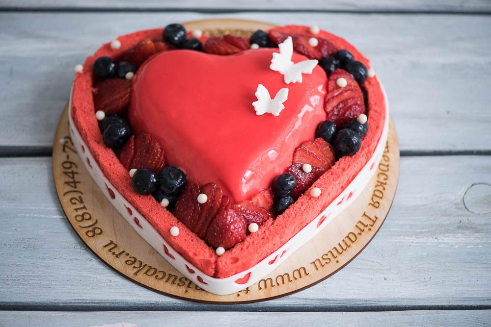 Торт Фруктовое сердечко ко Дню Святого Валентина