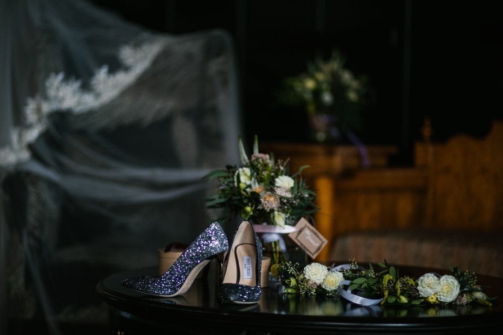 Букет невесты, браслеты и венки для подружек невесты