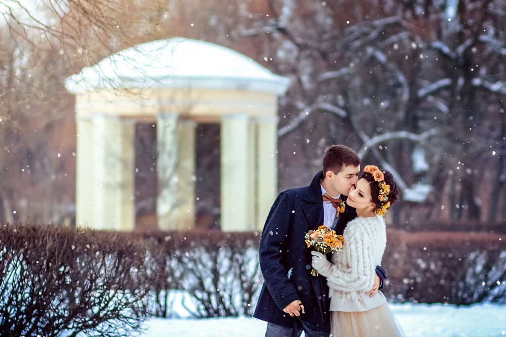 Зимняя свадьба может быть необыкновенно прекрасной.