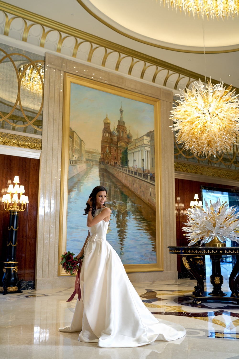 Свадьба в Lotte Hotel St. Petersburg
Фотосессия  в лобби отеля
