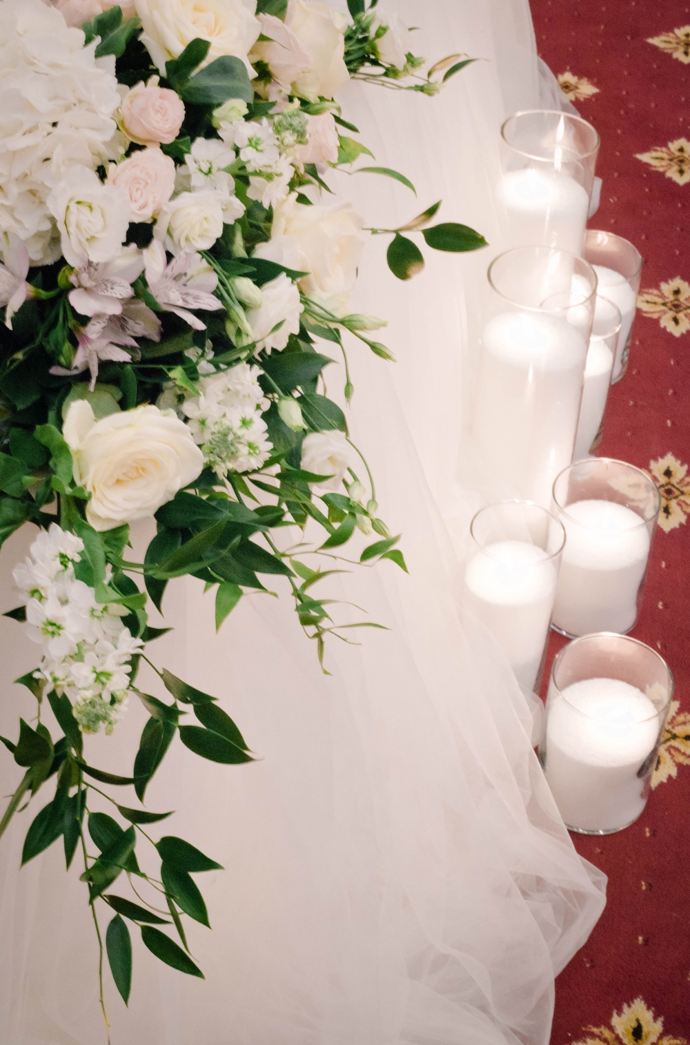 свадебный президиум со свечами