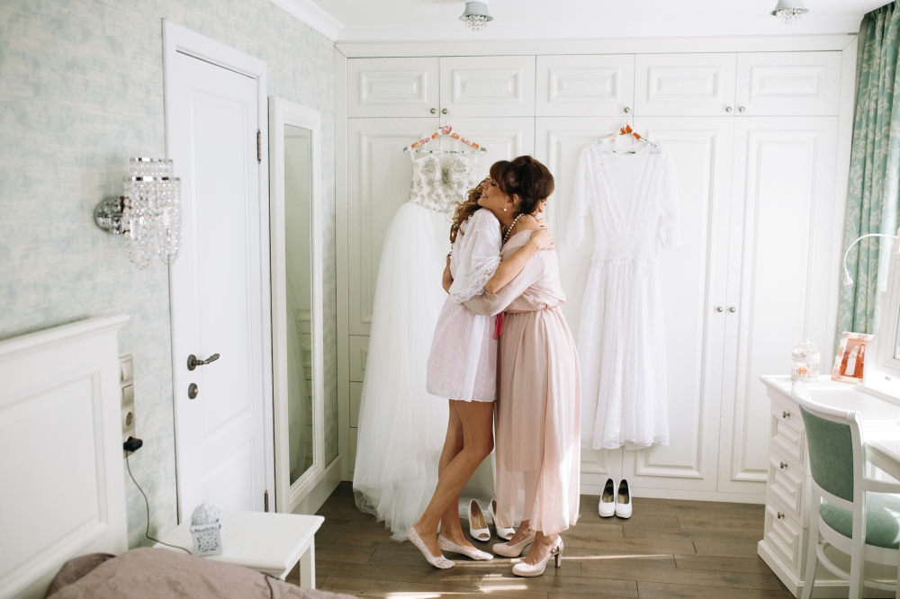 Свадебное платье дочки и мамы