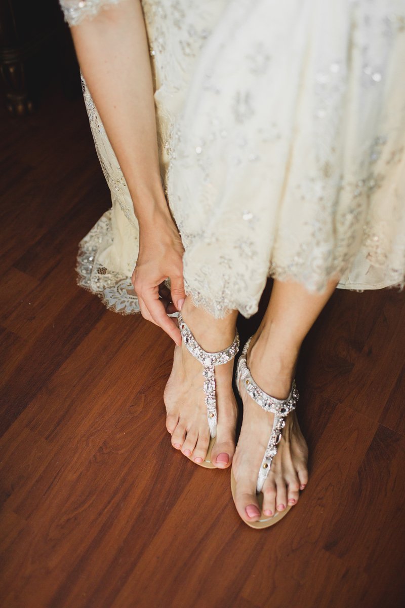 Удобная летняя свадебная обувь