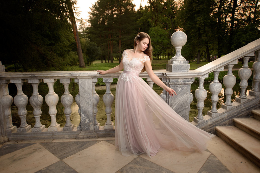 Платье-трансформер Asti цвета пыльной розы.

